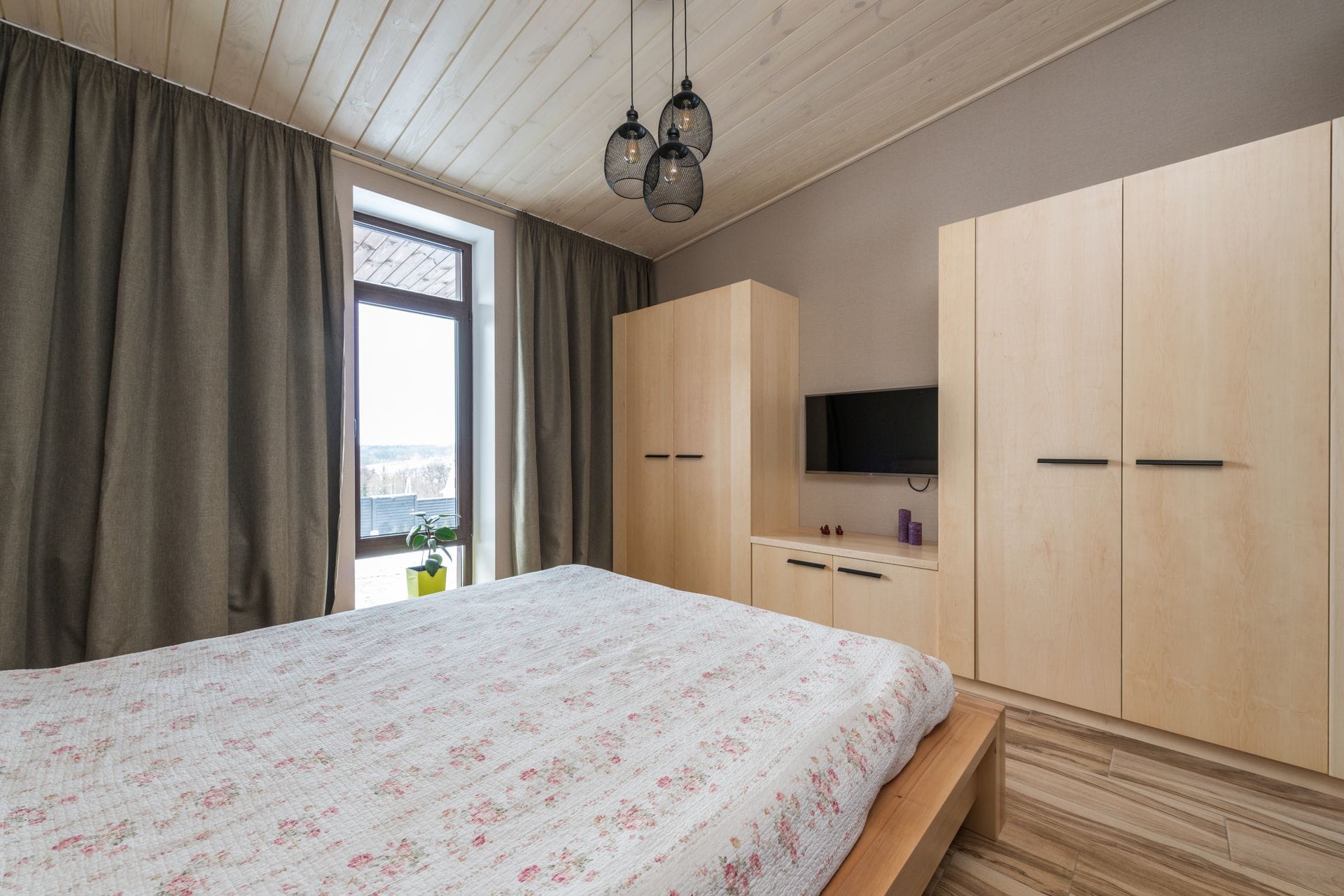 Bespoke fitted wardrobes installed by a carpenter and joiner in Exampleton