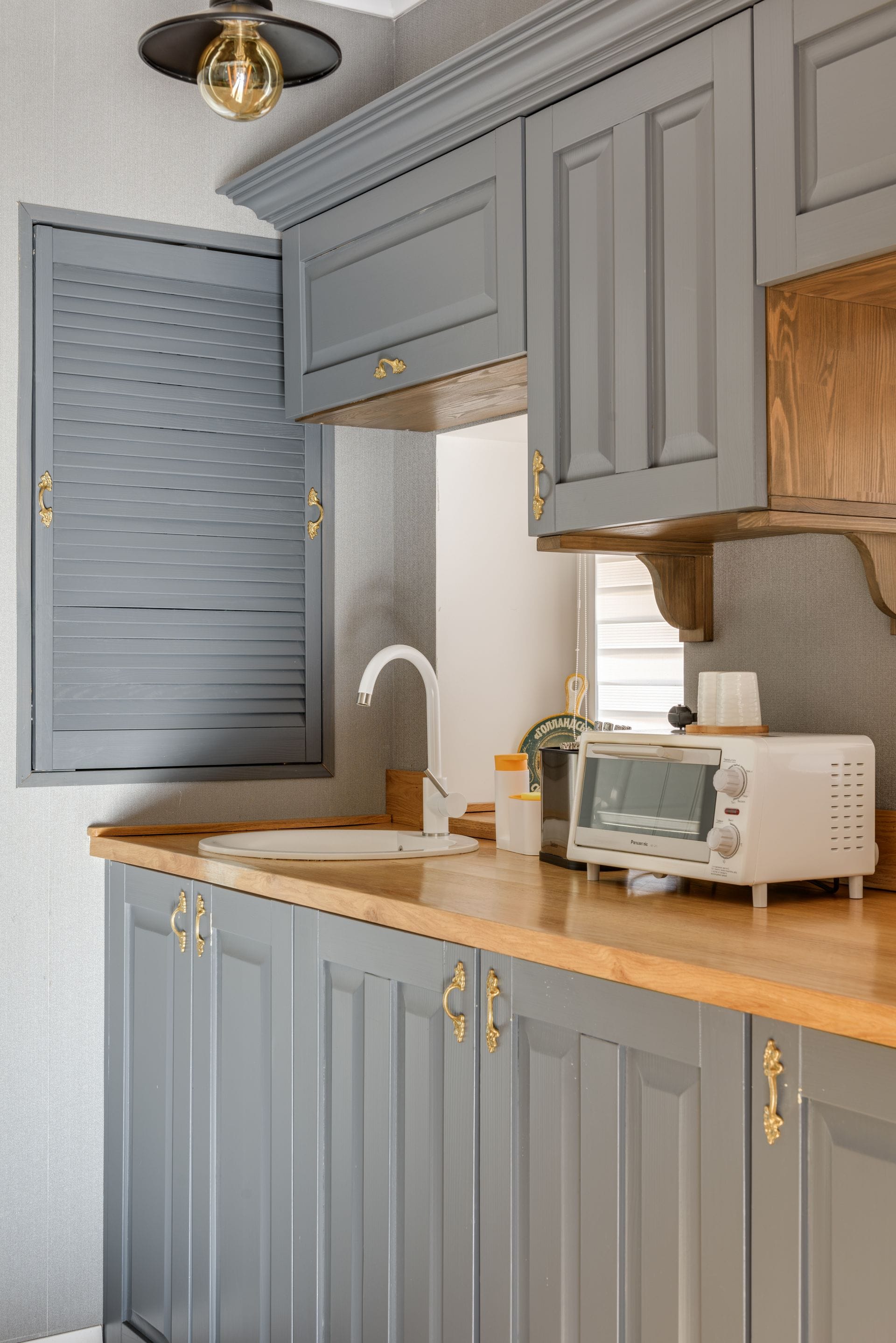 Bespoke solid timber kitchen with handmade cabinetry